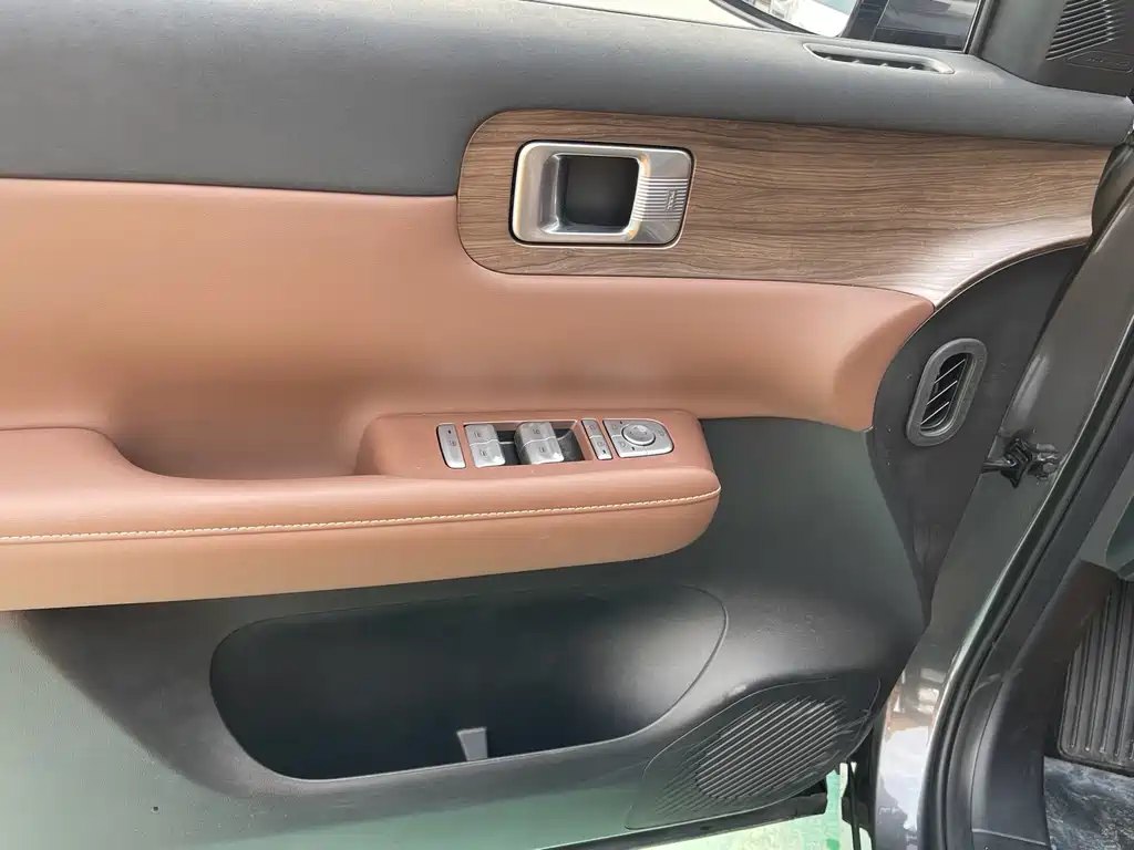 Wuling Starlight S 五菱星光S 2025款 130 km 领航型
