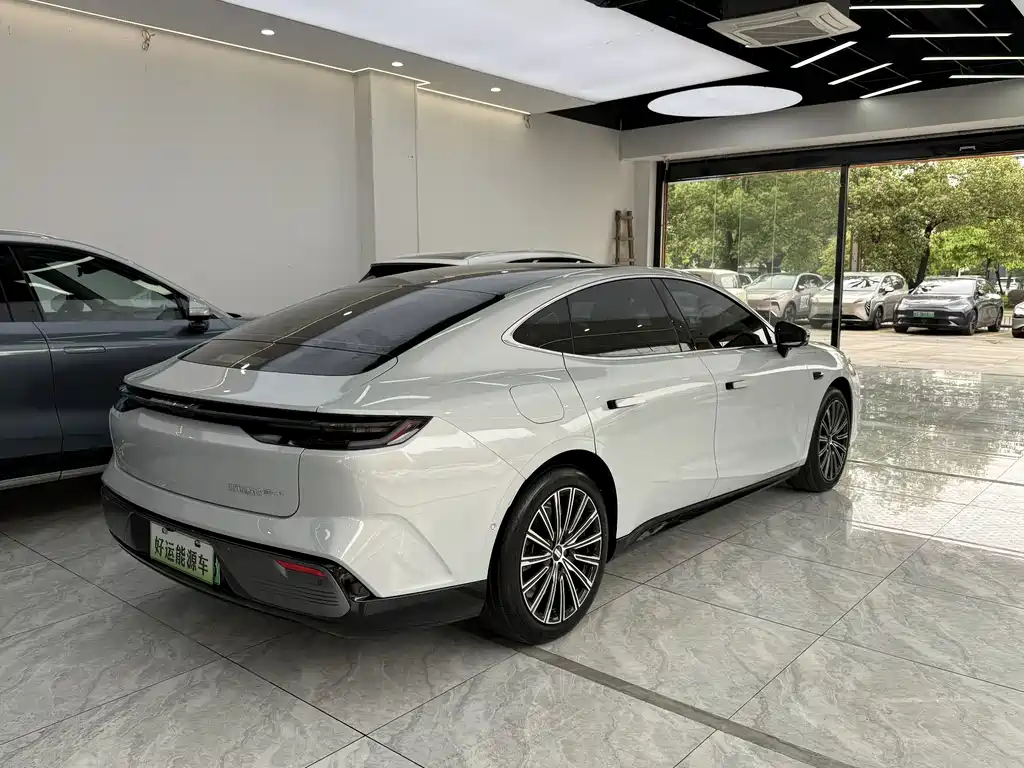 Galaxy Xingyao 8 130 km EM-P Explorer