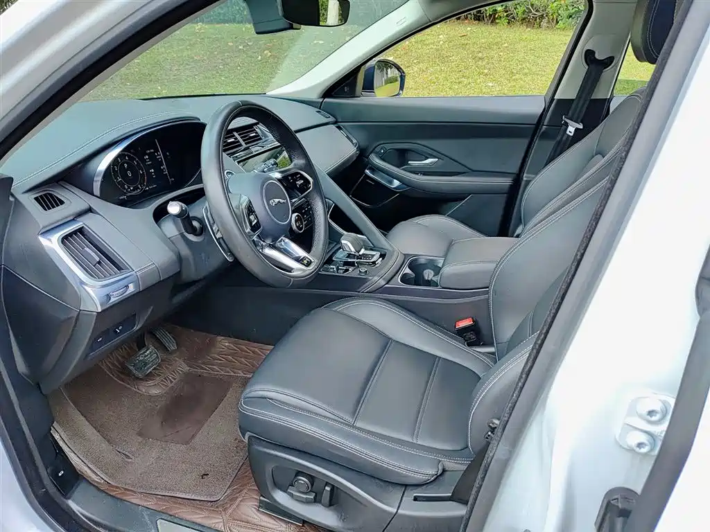 Jaguar E-PACE Progressive Sport R-DYNAMIC S