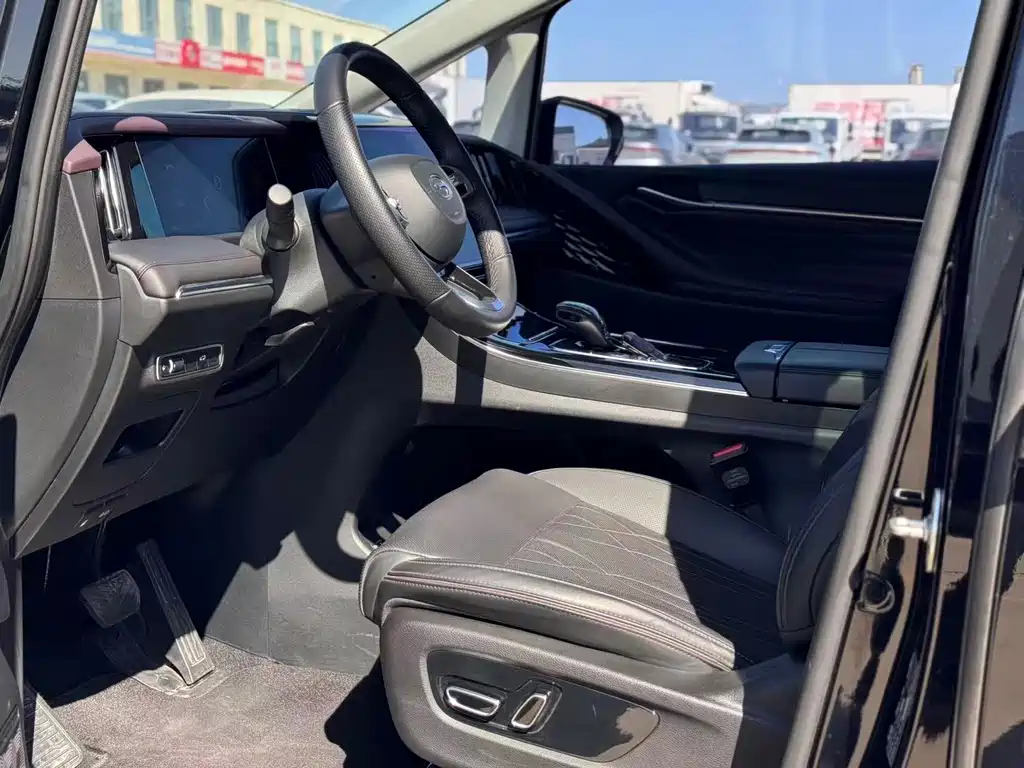GAC Trumpchi M8 Master Series 400 T Distinguished