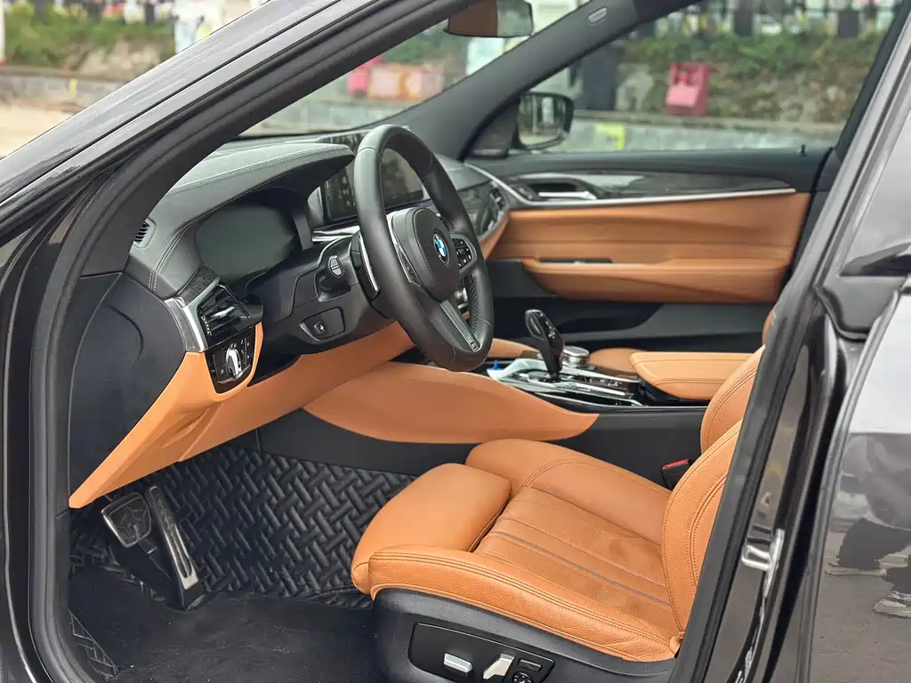 BMW 6 Series GT 630 i M Sport Package