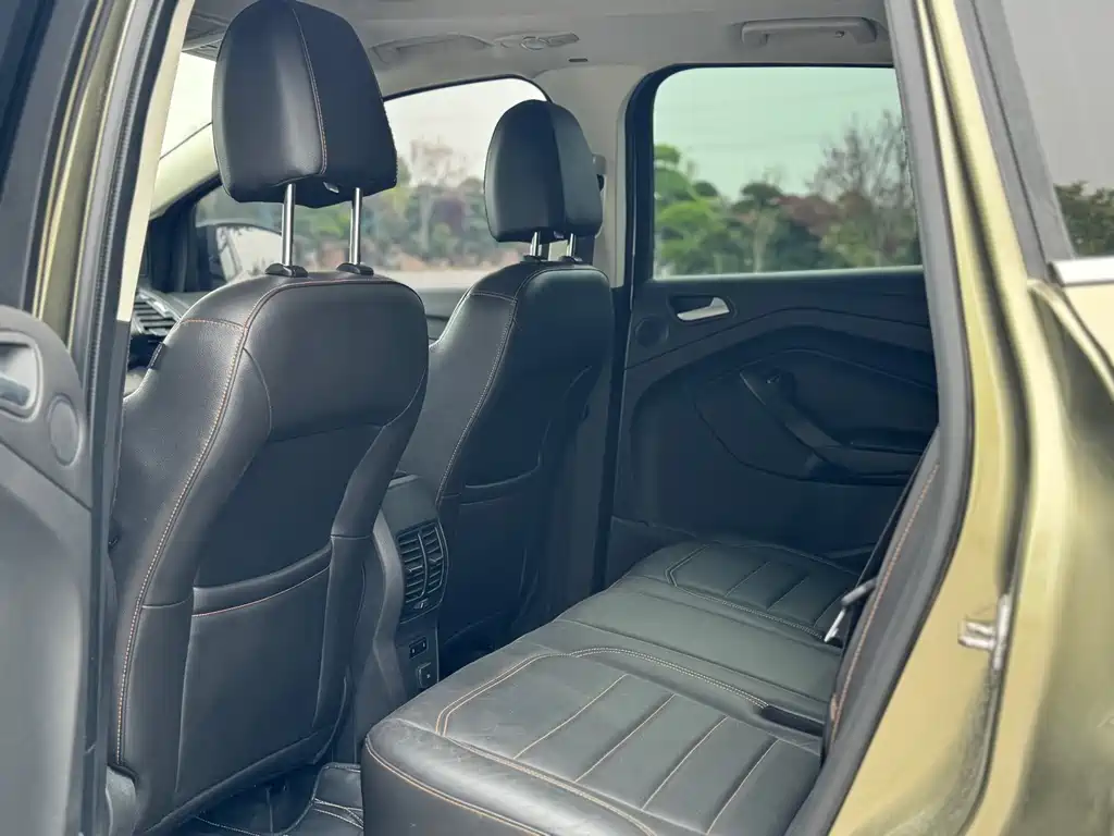 Kuga EcoBoost 245 4 WD Sport