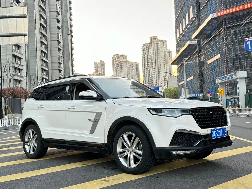 Zotye T700 1.8 T DCT Premium