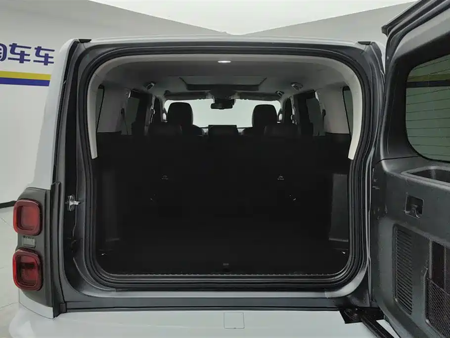 Haval H9 2.0 T Gasoline 4 WD Extreme Realm