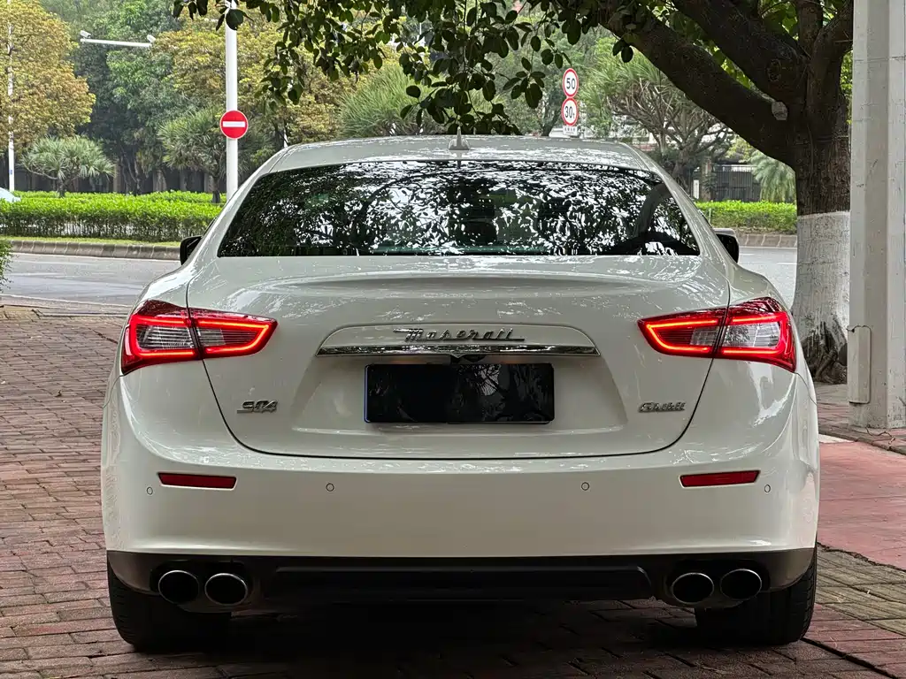 Ghibli 3.0 T Standard