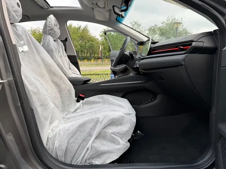 Geely Binrui Binrui COOL 1.5 T DCT Dragon