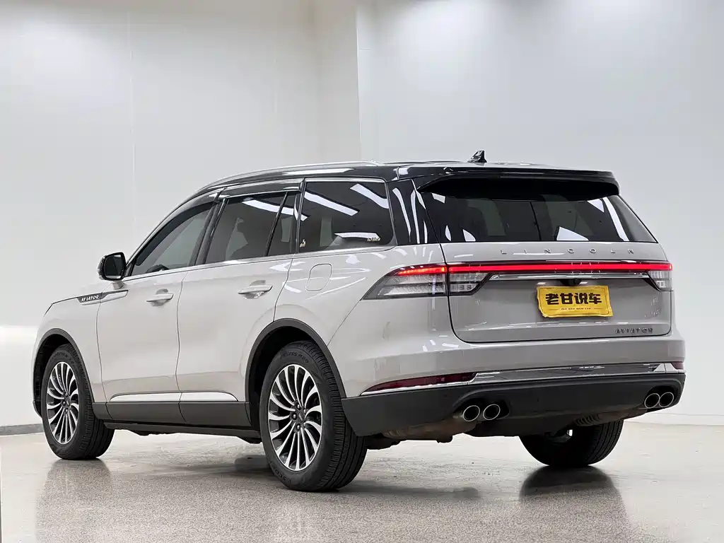 Aviator 3.0 T V6 4 WD Premium
