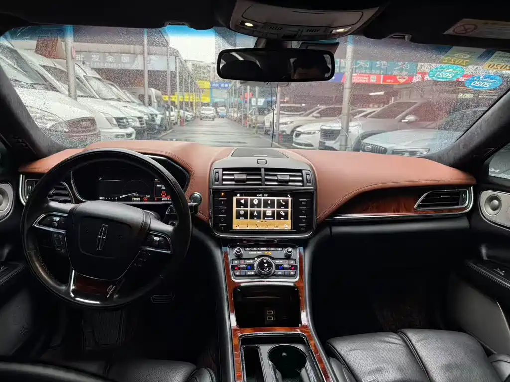 Lincoln Continental 林肯大陆 2017款 3.0 T 四驱总统版