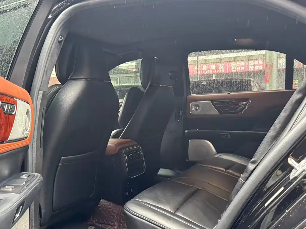 Lincoln Continental 林肯大陆 2017款 3.0 T 四驱总统版