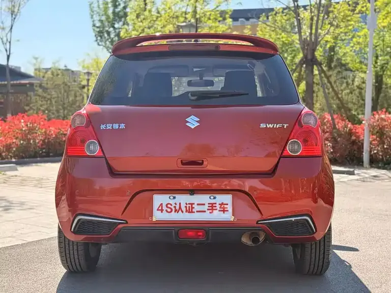 Suzuki Swift 1.5 L Auto Fashion