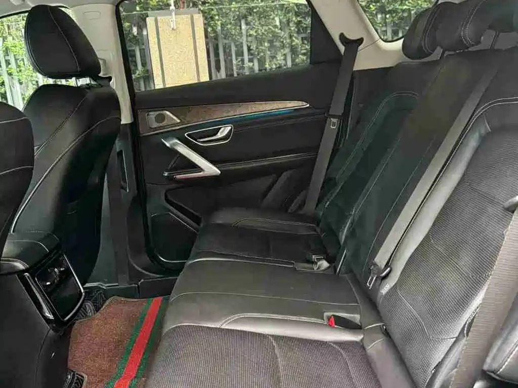 Jetour X70 PLUS 1.6 T DCT Star 5-seat