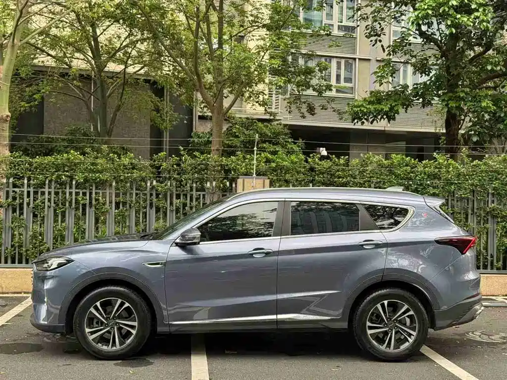 Jetour X70 PLUS 1.6 T DCT Star 5-seat