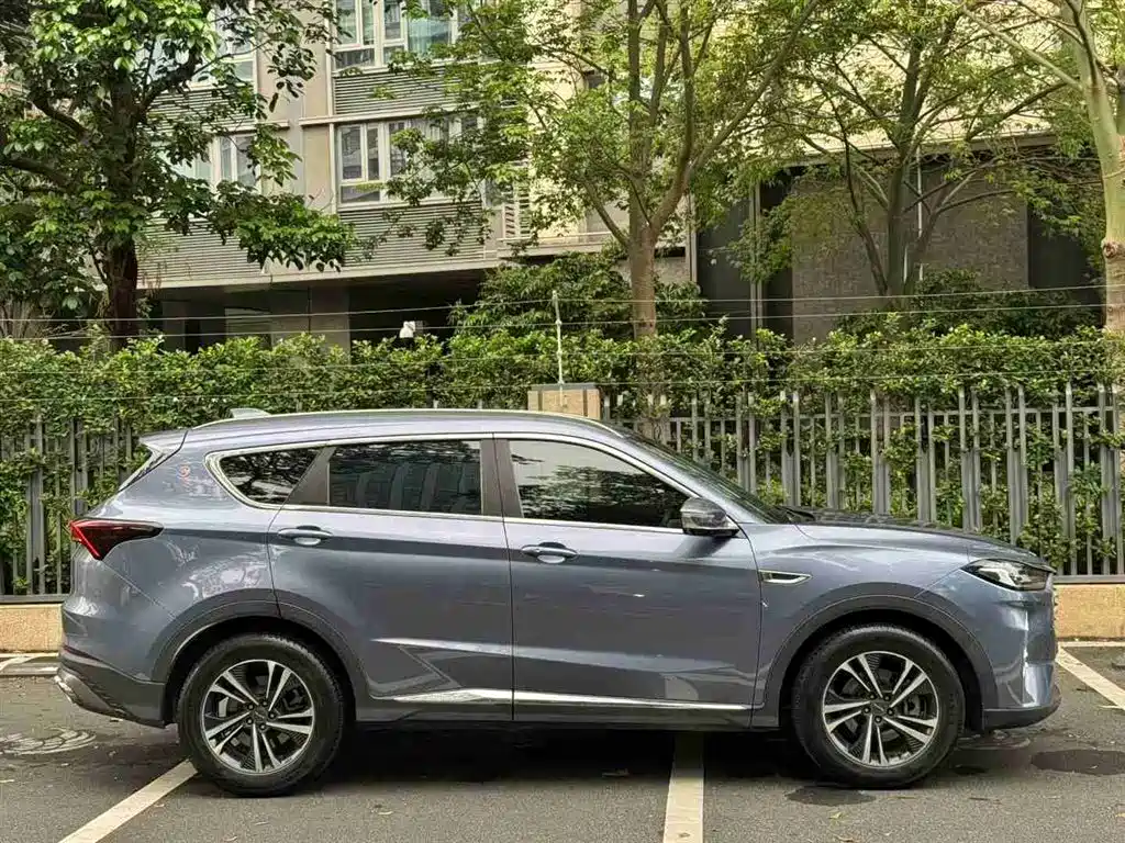 Jetour X70 PLUS 1.6 T DCT Star 5-seat