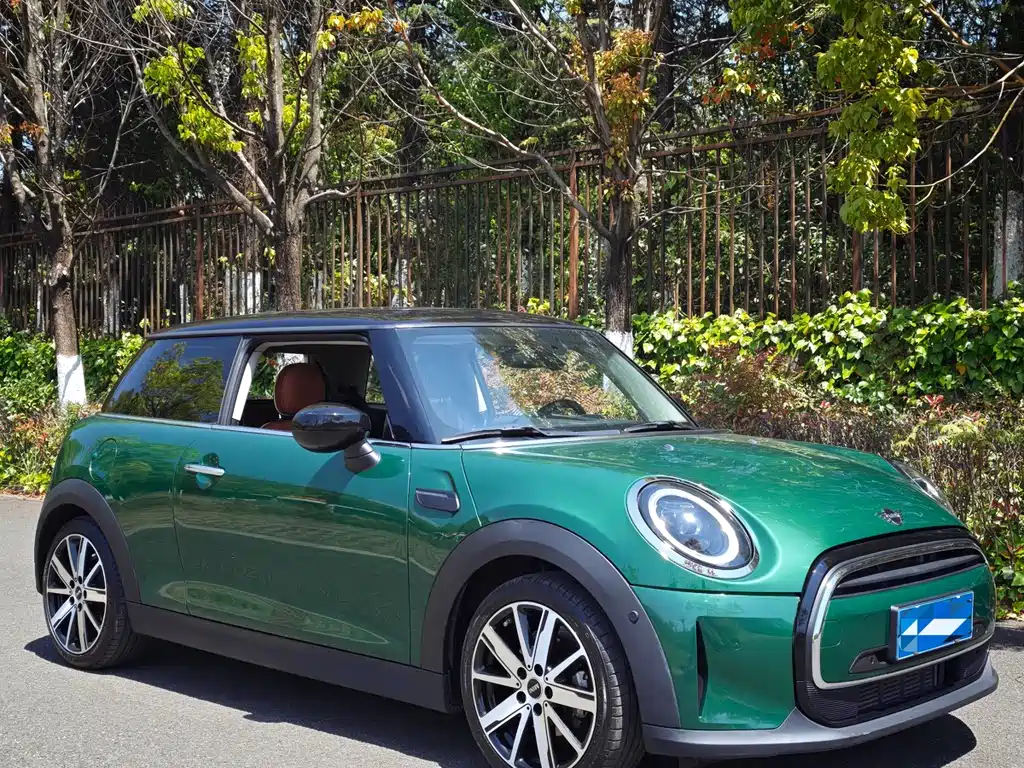 MINI Facelift 1.5 T COOPER Artist