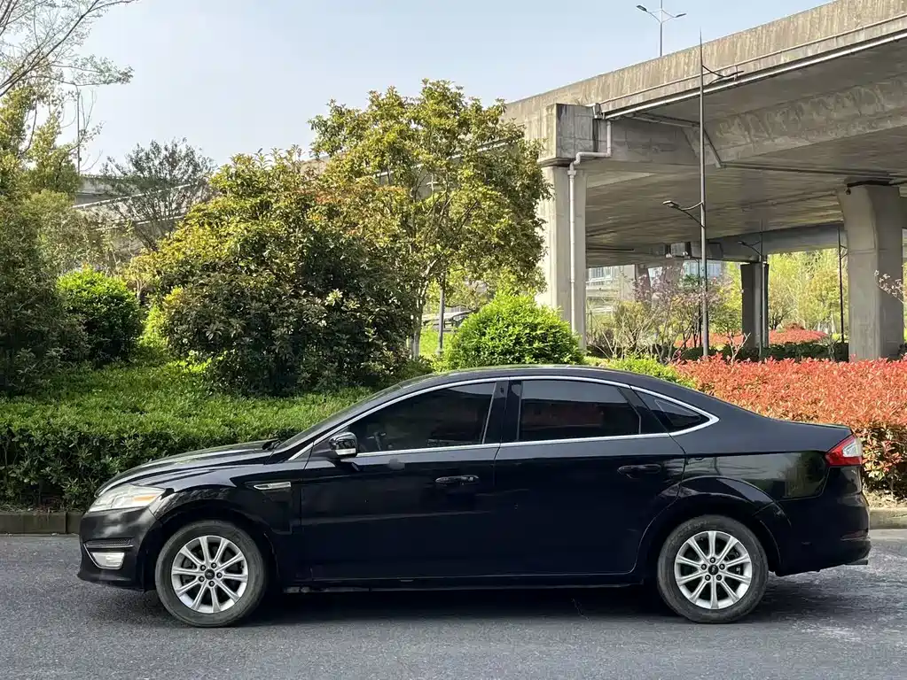Mondeo (Zhisheng) 2.3 L Fashion