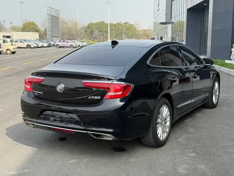 Buick LaCrosse Facelift 28 T Elite