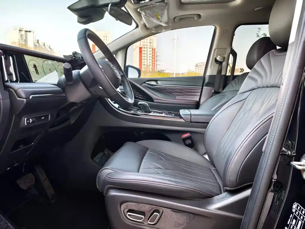 GAC Trumpchi M8 Master Series 400 T Distinguished