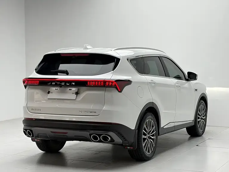 Jetour X70 PLUS 1.6 T DCT Strong PLUS 7-seat
