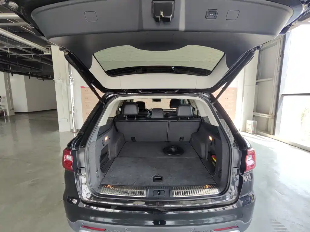Hongqi HS7 3.0 T Auto 4 WD Connected Flagship Enjoyment 5-seat