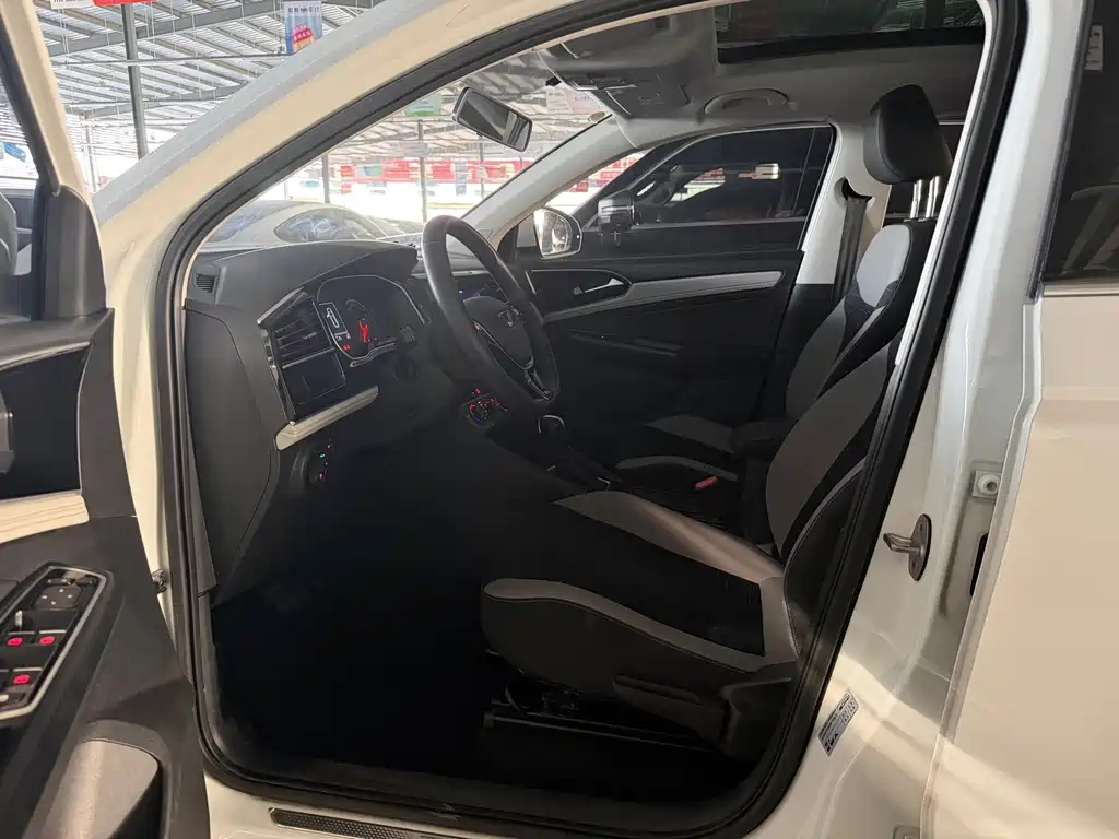 Jetta VS7 280 TSI Auto Joy