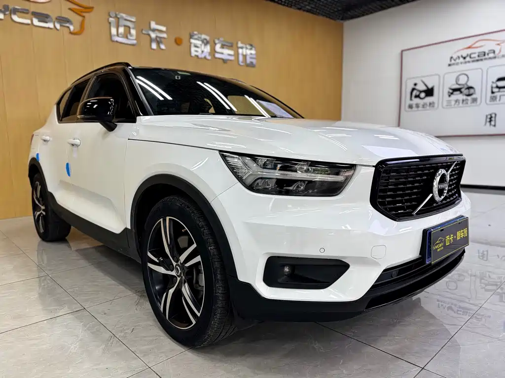 Volvo XC40 T4 4 WD Smart Vision Sport
