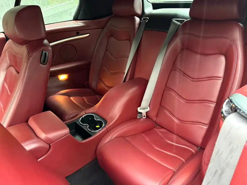 GranCabrio 4.7 L Automatic