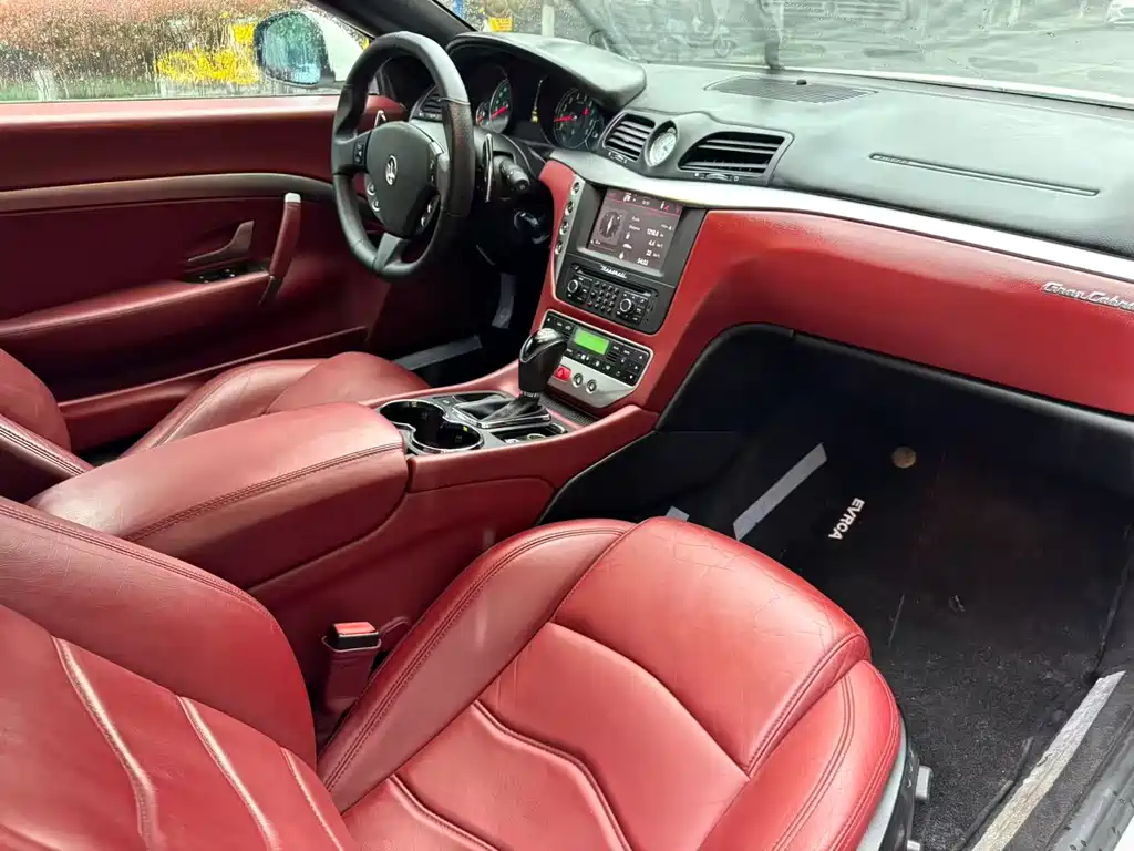 GranCabrio 4.7 L Automatic