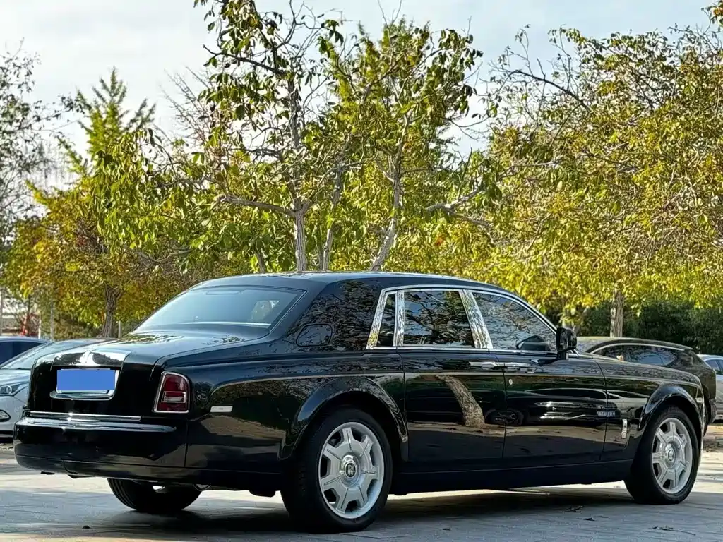 Phantom 6.7 L Standard