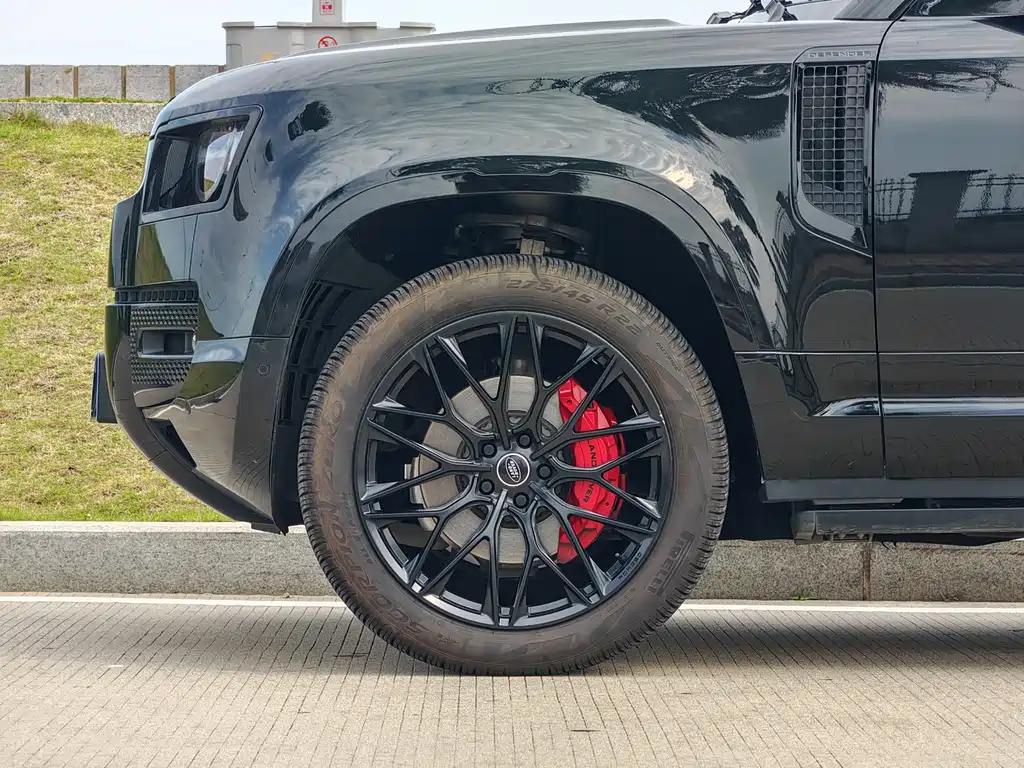 Land Rover Defender 110 3.0 T P400 X-DYNAMIC HSE