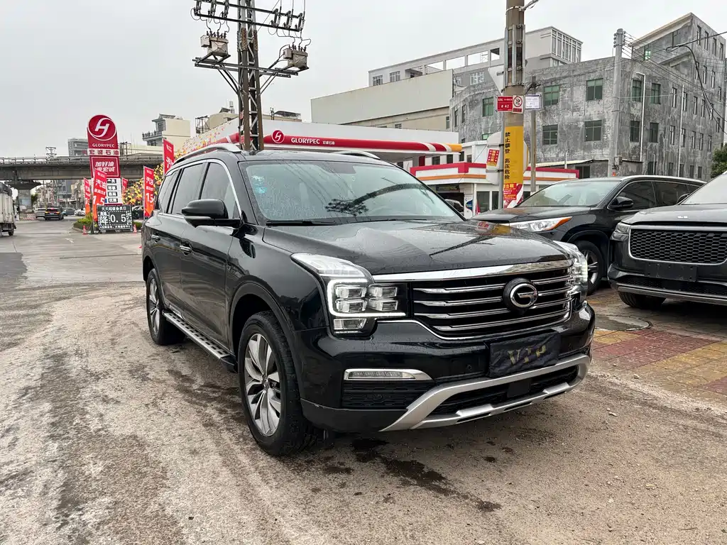 GAC Trumpchi GS8 320 T 2 WD Luxury Connected (7-seat)