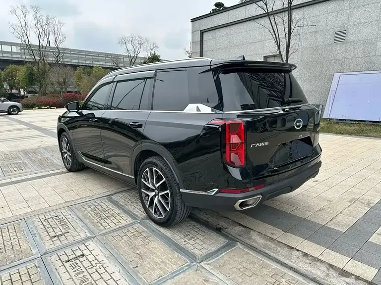 GAC Trumpchi GS8 Navigator Series 2.0 TGDI 2 WD Luxury Connected (7-seat)