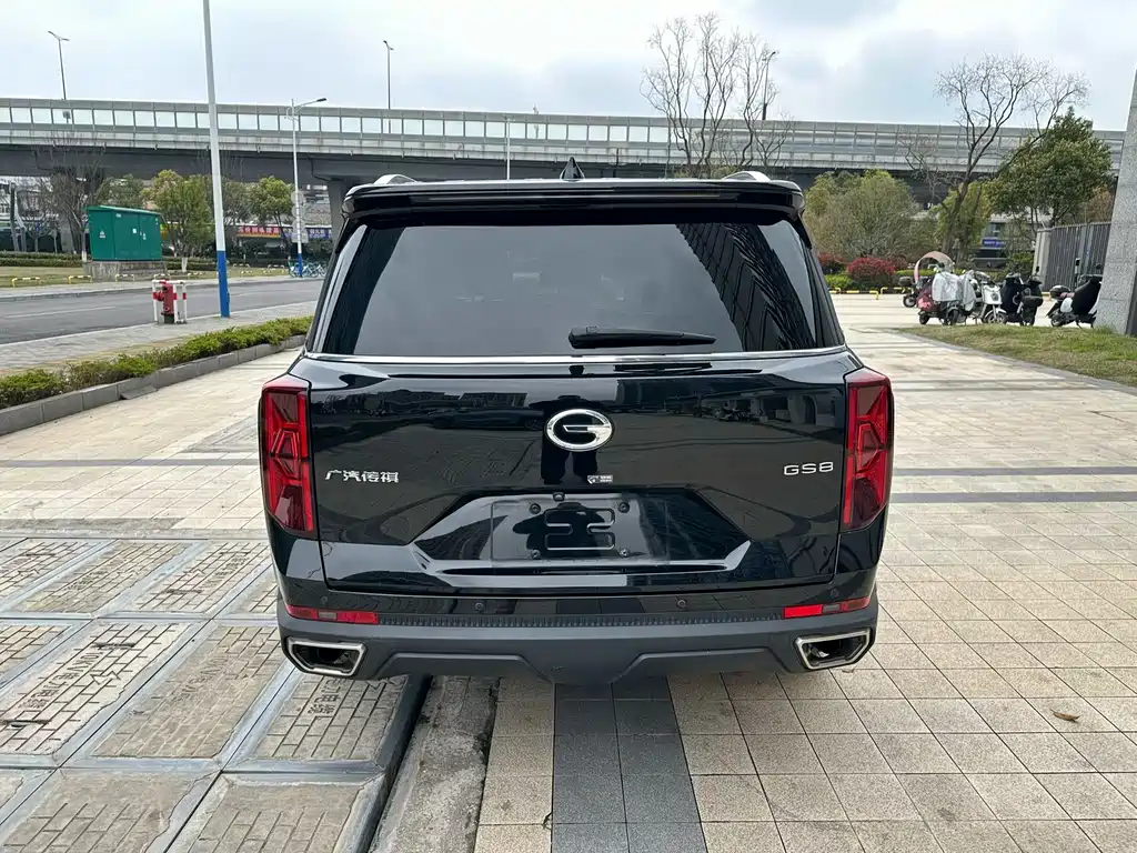 GAC Trumpchi GS8 Navigator Series 2.0 TGDI 2 WD Luxury Connected (7-seat)