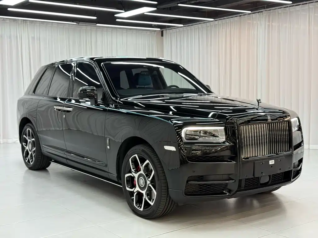 Cullinan Black Badge