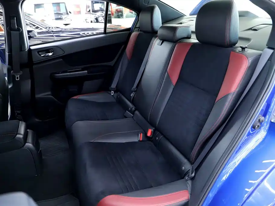 Impreza 翼豹 2014款 2.5 T WRX STi三厢