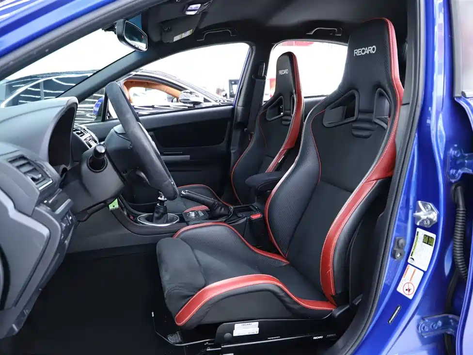 Impreza 翼豹 2014款 2.5 T WRX STi三厢