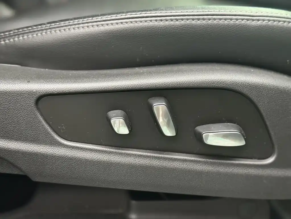 Cadillac XT6 28 T 6-seat 4 WD Luxury