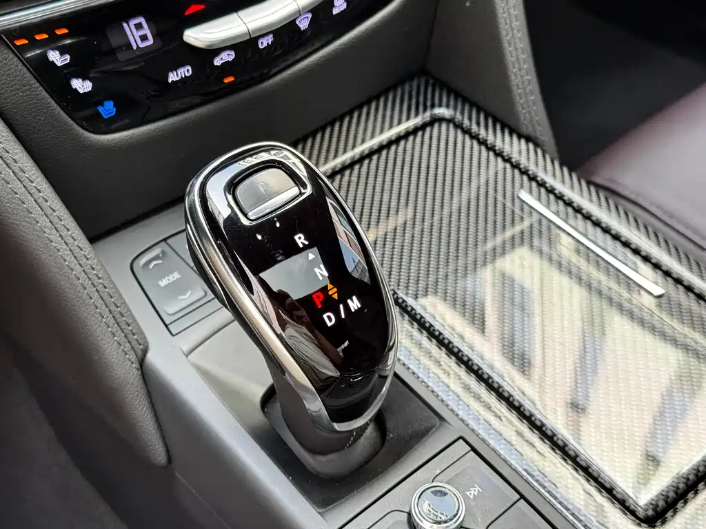 Cadillac CT6 28 T Distinguished