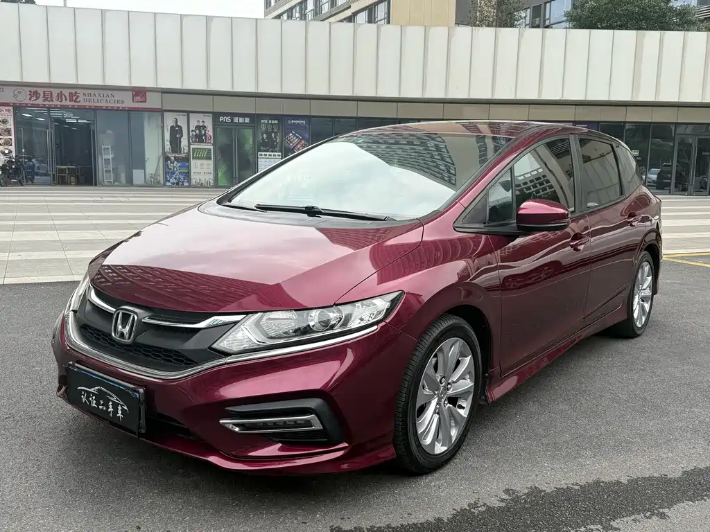 Jade 1.8 L Auto Comfort 5-seat