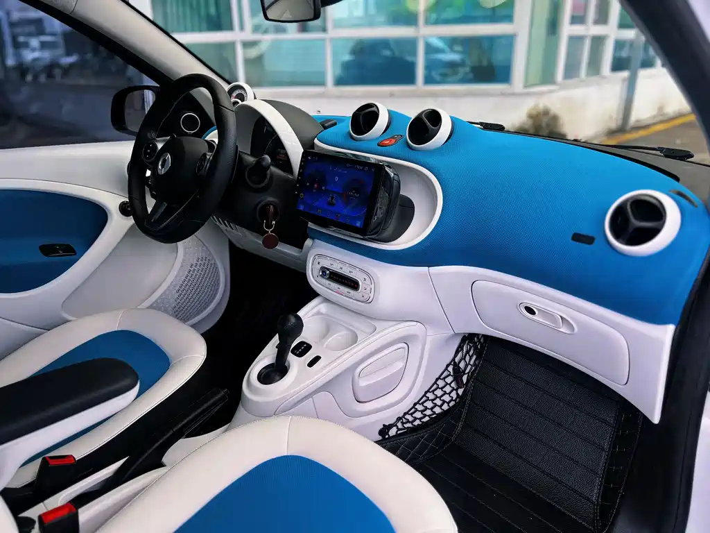 smart forfour smart forfour 2016款 0.9 T 66千瓦极致版