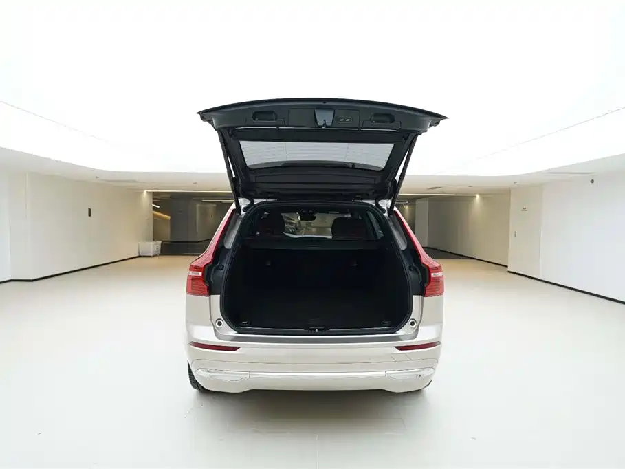 Volvo XC60 PHEV T8 PHEV Long Range 4 WD Smart Vision Luxury