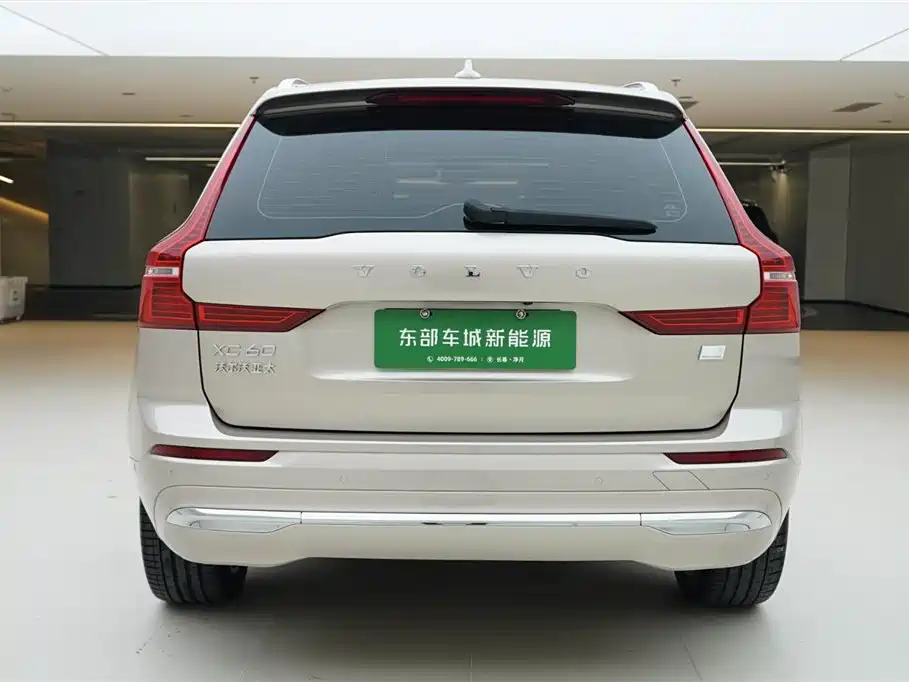 Volvo XC60 PHEV T8 PHEV Long Range 4 WD Smart Vision Luxury