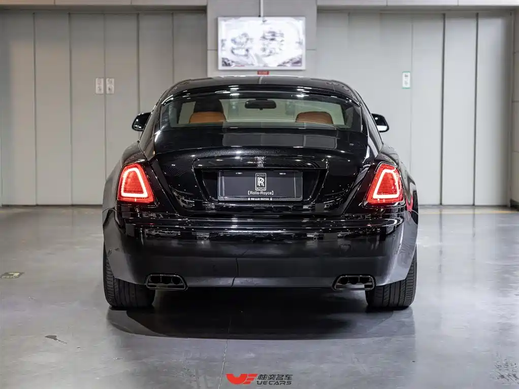 Wraith 6.6 T Black Badge