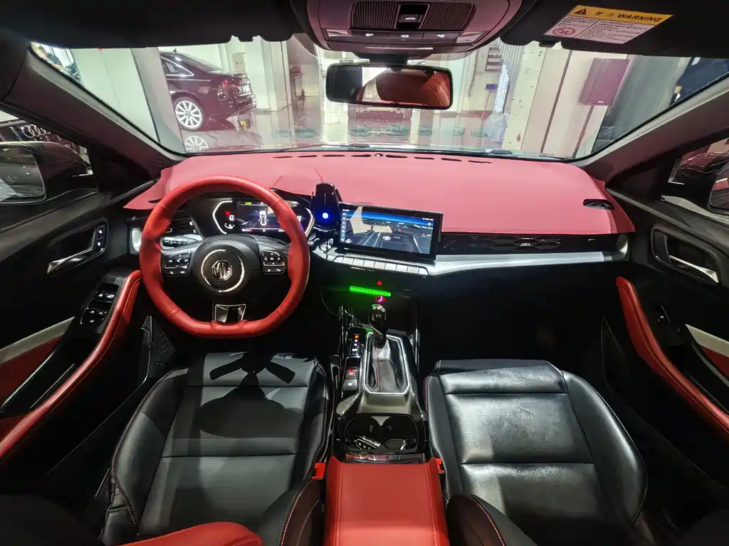 MG5 180 DVVT CVT Youth Luxury