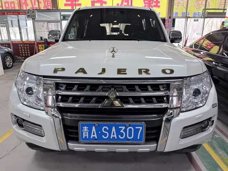 Mitsubishi Pajero (Import) 3.0 L Auto Standard