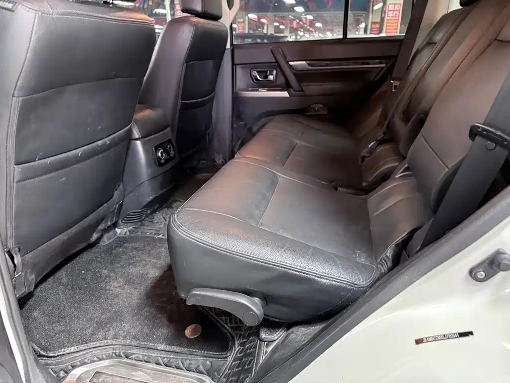 Pajero (Import) 3.0 L Auto Standard