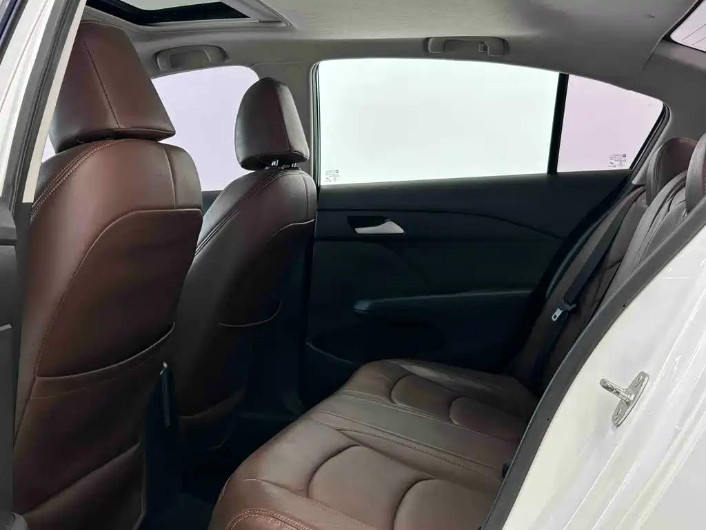 Cavalier 320 Auto Delight Sunroof