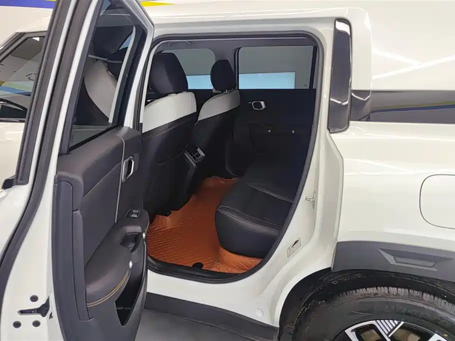 BAIC BJ30 1.5 T Magic Core Electric Drive Standard