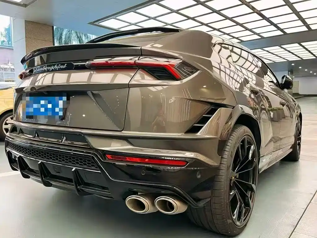Urus 4.0 T V8 S