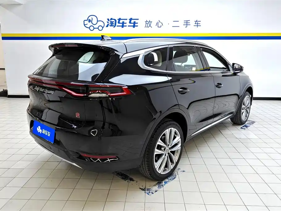 Tang 2.0 T Auto Connected Distinguished 7-seat CN-VI