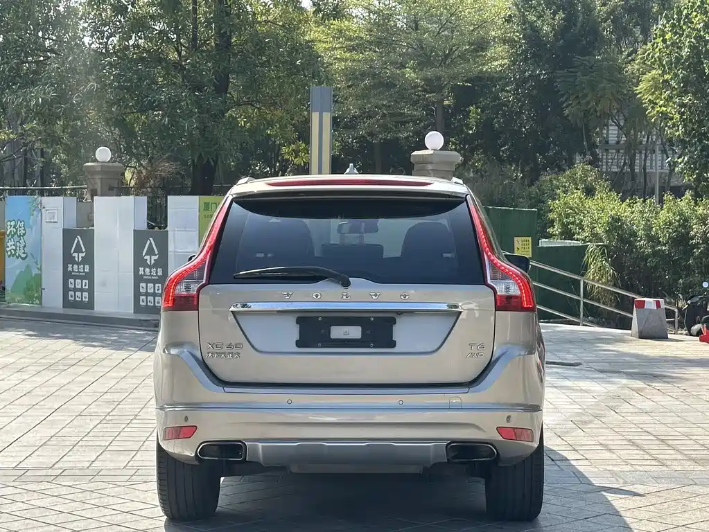 Volvo XC60 (Import) 沃尔沃XC60(进口) 2014款 T6 智逸版